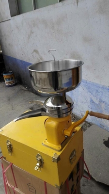 소용량 100L/H 전기 밀크 크림 분리기 9kg 용량 및 분리 그릇