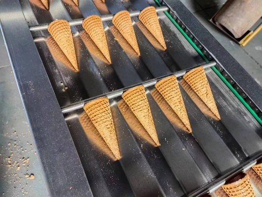 폴란드 거울 4800 KG 웨이퍼 코너 제조를위한 맑은 아이스크림 웨이플 컵 제조