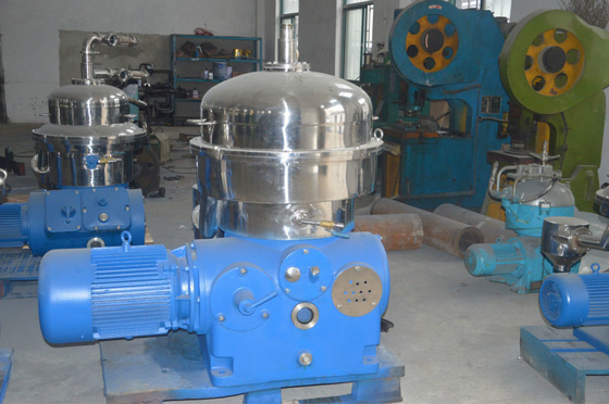 500 KG 용량 1000L / H 자동 청소와 함께 우유 크림 분리 2200 * 1350 * 1150mm