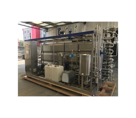2500 KG 우유 파스터라이저 기계 380V/440V 전압의 UHT 튜블러 스테리라이저