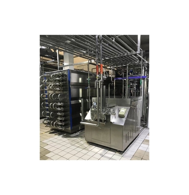 2500 KG 우유 파스터라이저 기계 380V/440V 전압의 UHT 튜블러 스테리라이저
