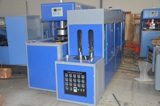 110v/220v/380v/415v/480v 전압 반 자동 5 갤런 플라스틱 병 불기 기계