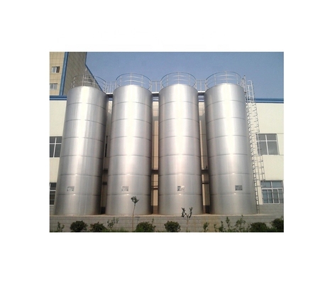 높은 용량 3500 KG 우유 실로 220V / 380V 전압의 야외 저장 탱크